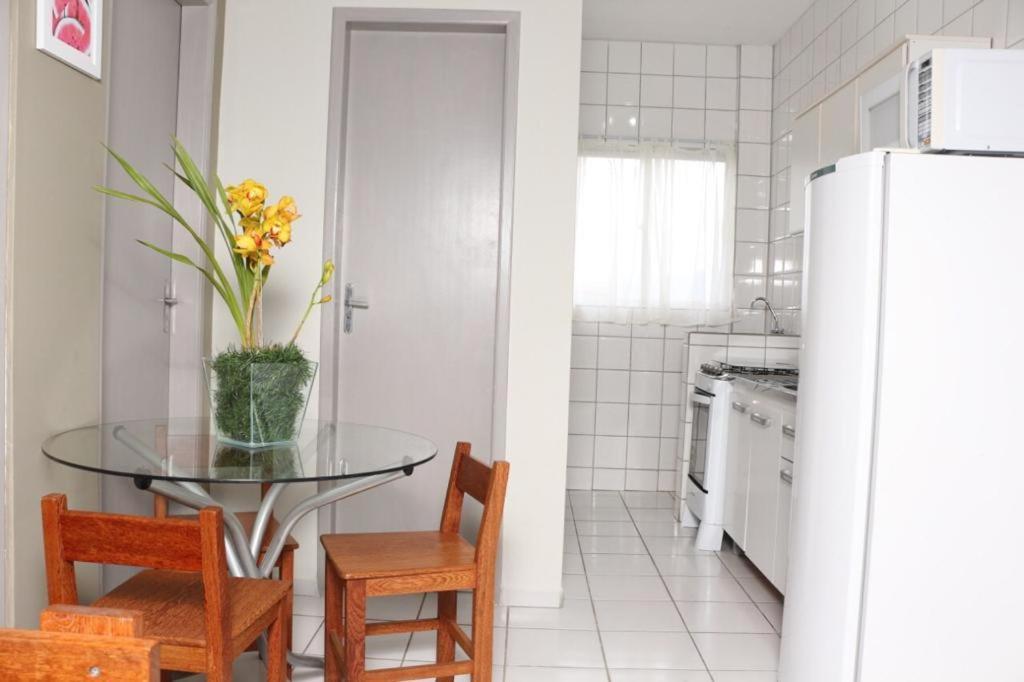 פלהוקה Residencial Mar Azul Praia Da Pinheira מראה חיצוני תמונה