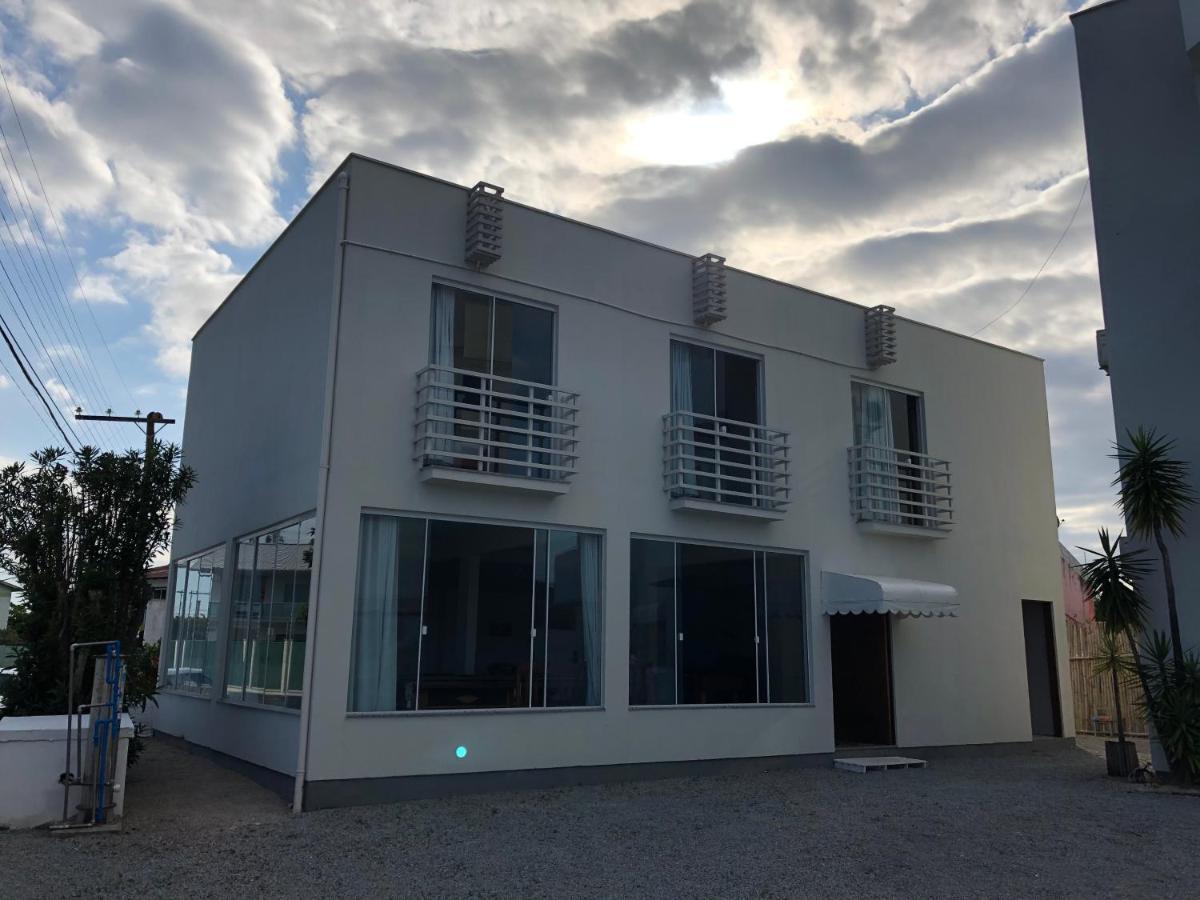 פלהוקה Residencial Mar Azul Praia Da Pinheira מראה חיצוני תמונה
