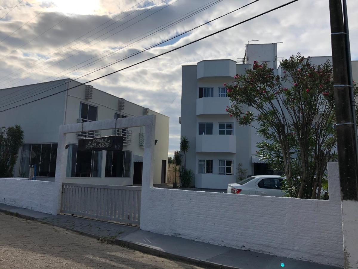 פלהוקה Residencial Mar Azul Praia Da Pinheira מראה חיצוני תמונה