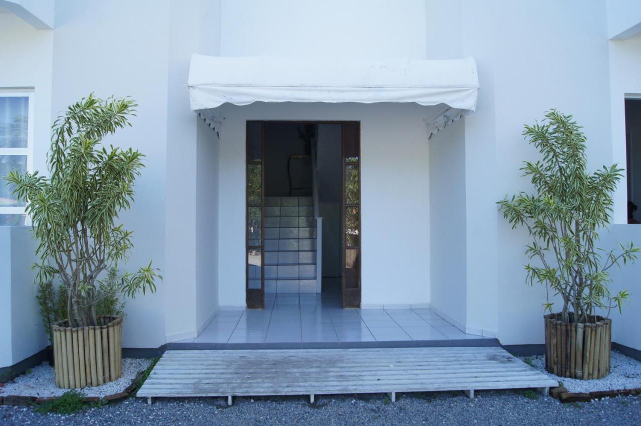 פלהוקה Residencial Mar Azul Praia Da Pinheira מראה חיצוני תמונה